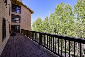 Property grounds - Designer Ski-In / Ski-Out Condominium At Brian Heads Copper Chase (Brian Head)