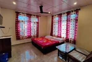 Free WiFi - Shiva Home Stay (Dharamshala)