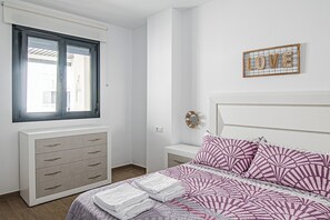 3 bedrooms, WiFi, bed sheets