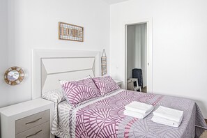 3 bedrooms, WiFi, bed sheets