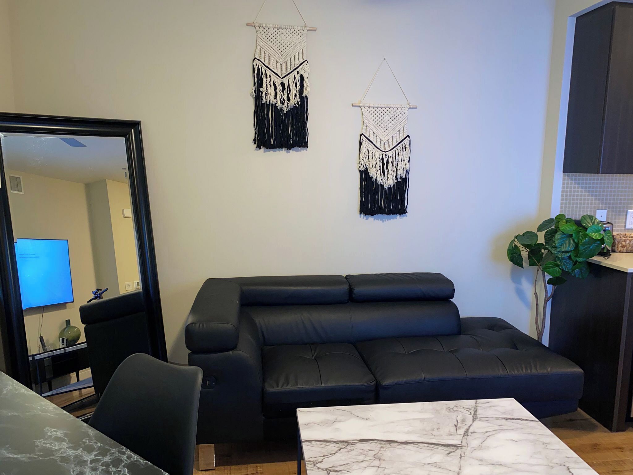 Relaxing Haven in LaBrea