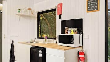 Fridge, microwave, stovetop, toaster