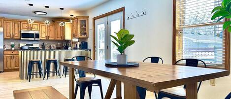 تناول الطعام