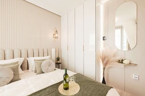 2 bedrooms, iron/ironing board, WiFi, bed sheets - Prestigious Apartment | Sea View, Pool, Parking. (Miedzyzdroje)