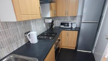 House | Private kitchen | Fridge, microwave, oven, electric kettle