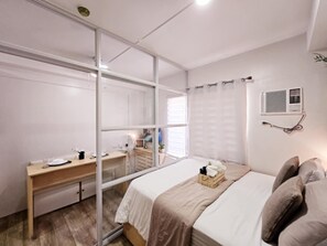 1 bedroom, WiFi, bed sheets