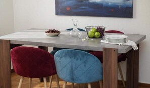 Dining - Premium 2 Bd House near Marina Zeas (Pireas)