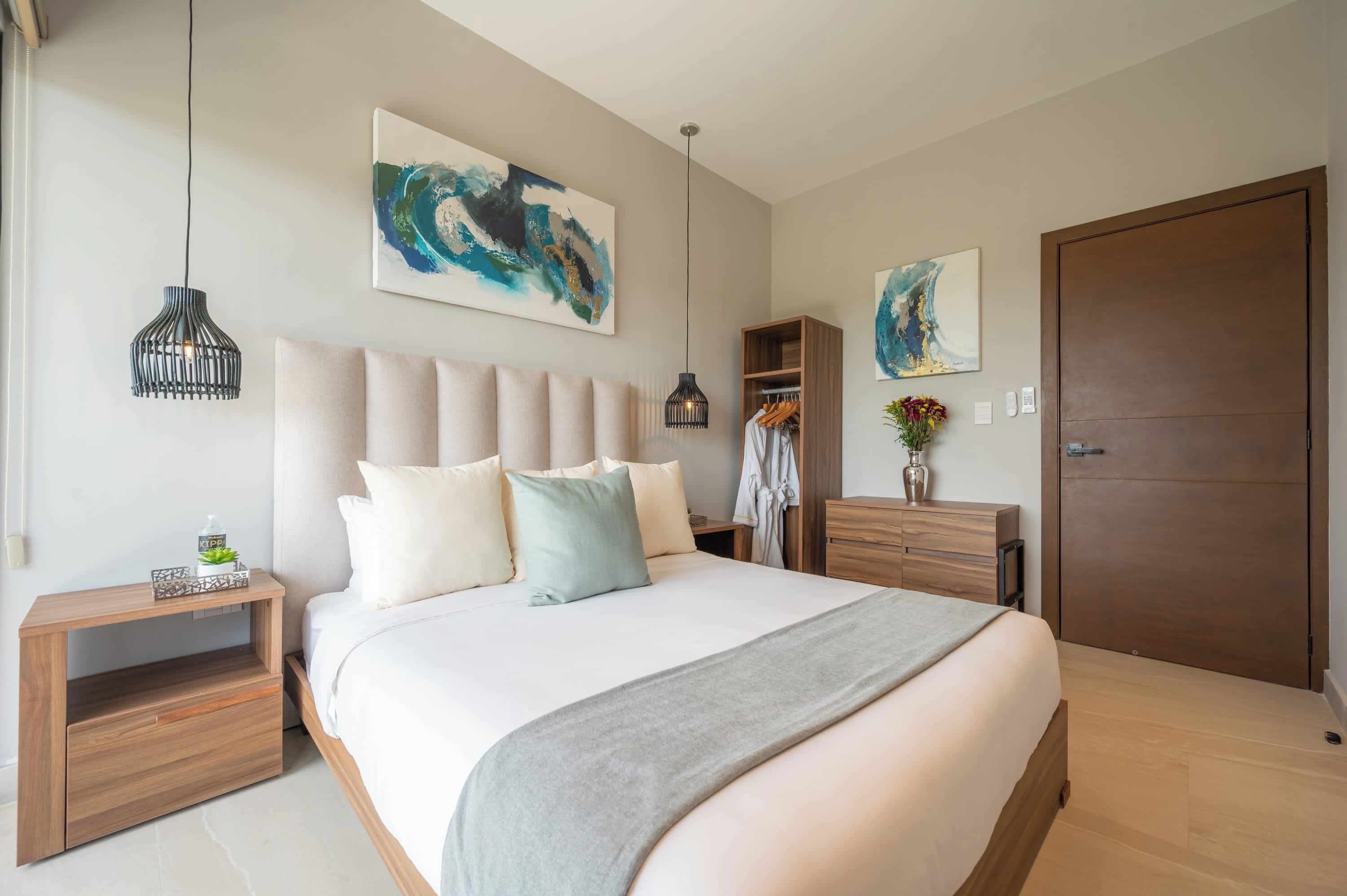 2 bedrooms, iron/ironing board, travel cot, WiFi