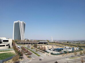 Parkplätze auf dem Gelände