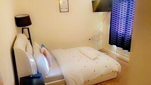 Apartment, 2 Queen Beds | Interior - Stunning 2-bed Apartment in London (London)