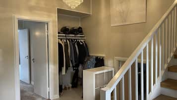Rumah, Beberapa Tempat Tidur | Interior