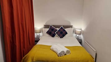 House | 3 bedrooms, iron/ironing board, free WiFi, bed sheets