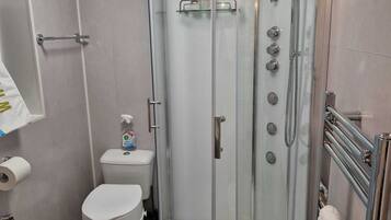 House | Bathroom | Shower, hair dryer, towels