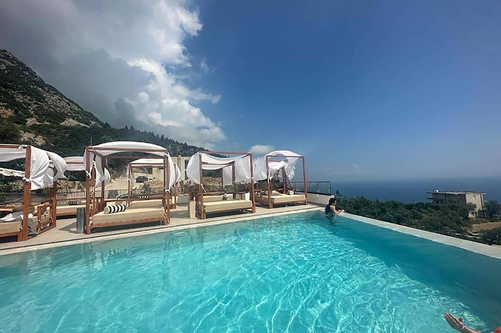 Amare Hotel