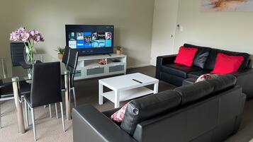 House | Living area | Flat-screen TV