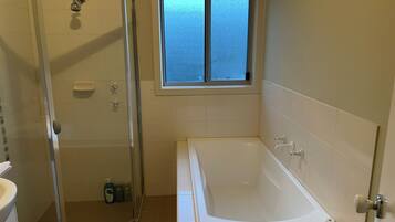 House | Bathroom | Separate bathtub and shower, towels