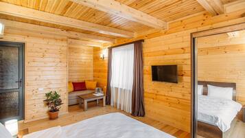 Luxury Double Room | Free WiFi, bed sheets