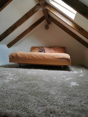 1 bedroom, in-room safe, free WiFi, bed sheets - Comfy House. 3 minutes walk from the beach. Relax and enjoy!! (Noordwijk)