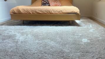 1 bedroom, in-room safe, free WiFi, bed sheets