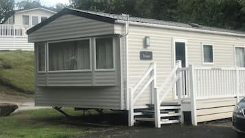 Cabin | Bahagian luar