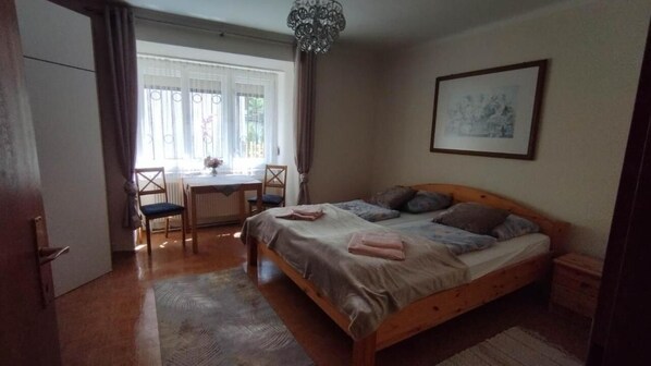 1 Schlafzimmer, WLAN, Bettwäsche