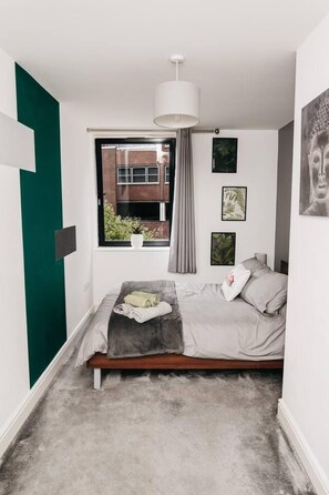 1 bedroom, iron/ironing board, free WiFi, bed sheets - Stunning 1-bed Apartment in Sheffield (Sheffield)