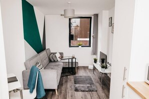 Living area - Stunning 1-bed Apartment in Sheffield (Sheffield)