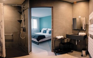 6 chambres, fer et planche à repasser, Wi-Fi gratuit, draps fournis