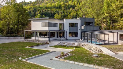 Vacation villa in the heart of the Alps