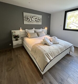 6 habitaciones, tabla de planchar con plancha y wifi gratis 