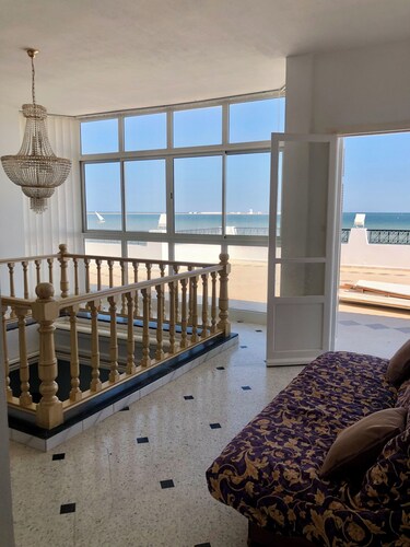 Étage de villa au Bord de la Mer