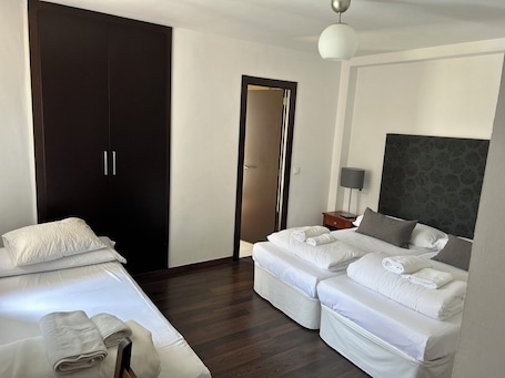 Habitación. Restaurante Hotel BADAIN