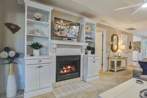 TV, fireplace - Seabrook Exclusives | 1144 Summerwind (Johns Island)