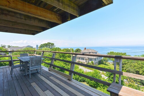 Sea for Miles: Ocean Views in Lanesville