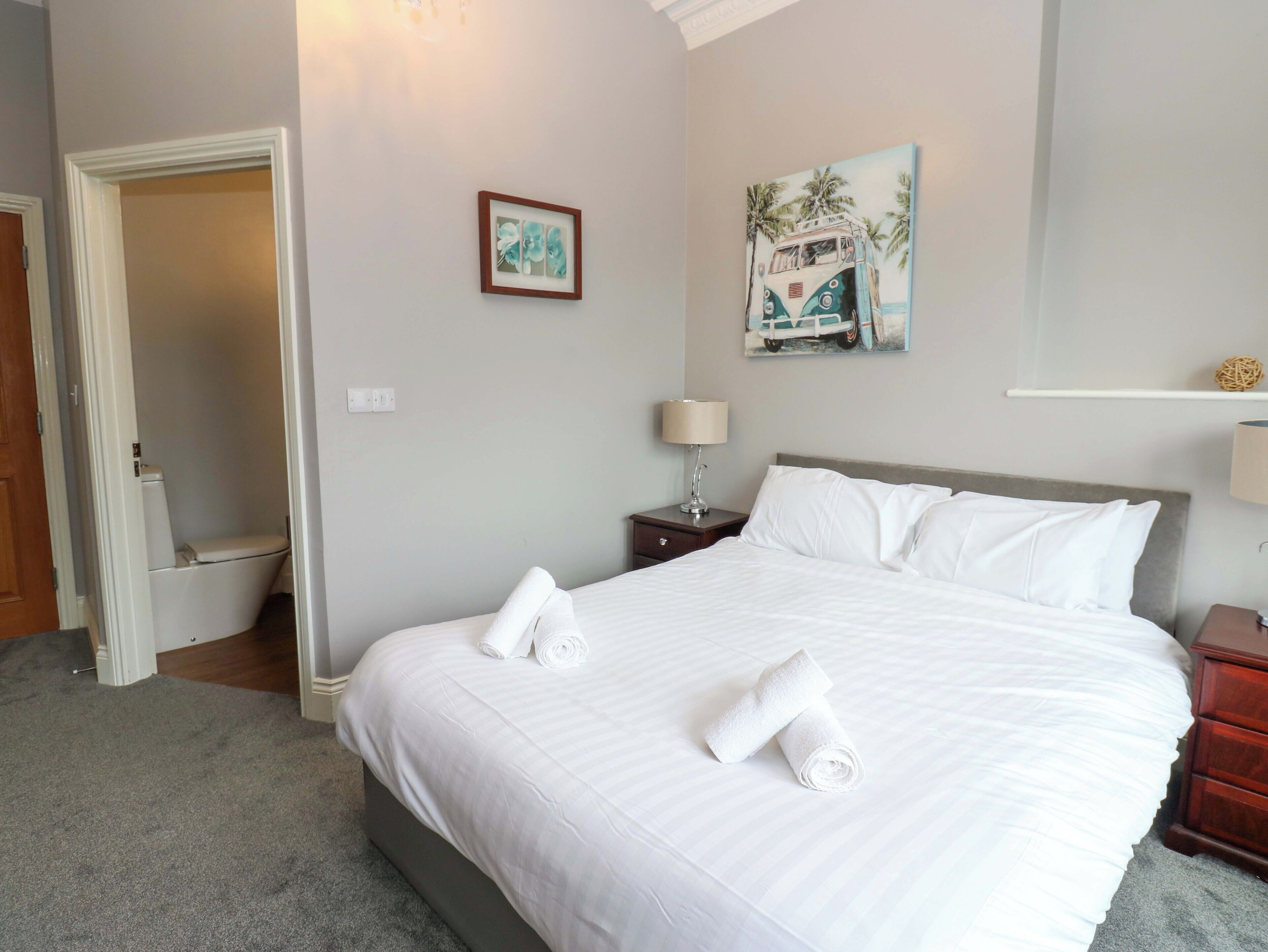 Cottage | 10 bedrooms, individually decorated, individually furnished, free WiFi