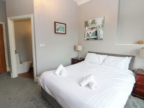 10 habitaciones, decoración personalizada y muebles diferentes 