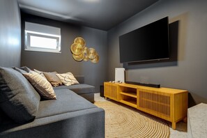 TV, video game console, DVD player, stereo