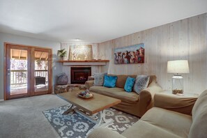 Living area - 107 Woodbridge 2 Bedroom Condo by RedAwning (Frisco)