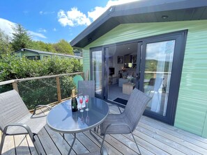 Outdoor dining - Gorgeous Kippford Home With Outstanding Views - Pass the Keys (Kippford)