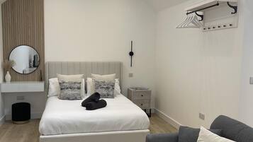 Cabaña | 1 habitación, tabla de planchar con plancha, wifi gratis y ropa de cama