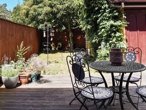 Outdoor dining - 2 bedroom accommodation in Wareham (Wareham)