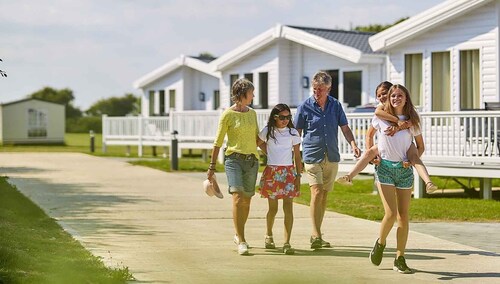 Quiet Holiday Park Bungalow