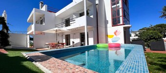 Casa Capuchos. Close to Lisbon with Ocean View