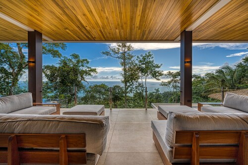 ABSOLUTE luxury - Olympic pool - jacuzzi - Yoga Shala- Gym - Concierge- Security