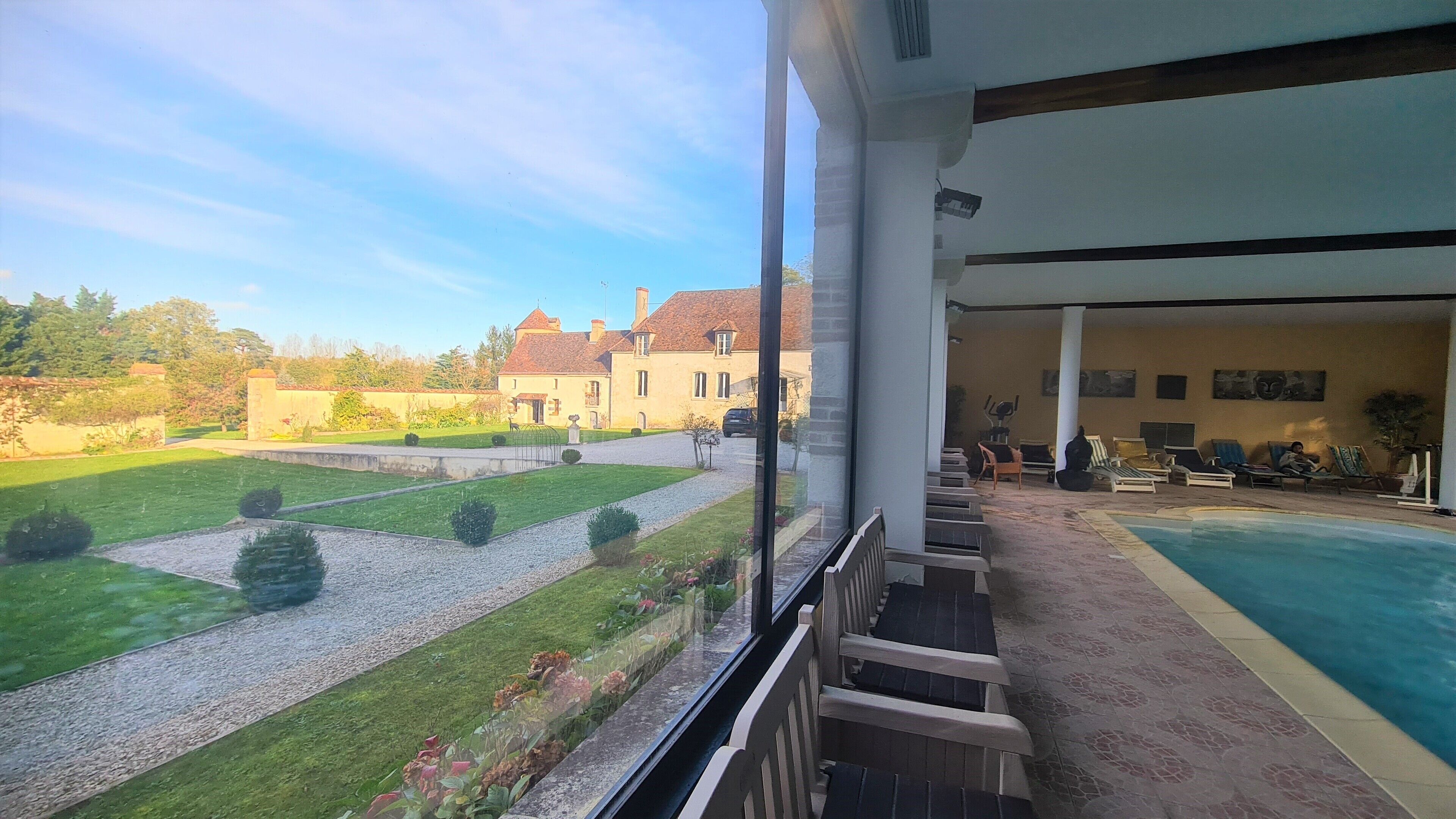 Inomhuspool och uppvärmd pool