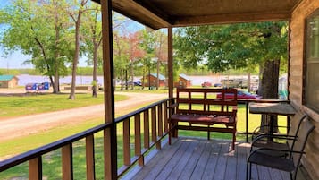 Cabin | 2 bedrooms, free WiFi, bed sheets