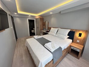 Economy Double Room | Blackout drapes, iron/ironing board, free WiFi - Mayda Boutique Hotel (Istanbul)