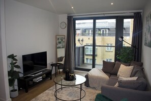 Living area - Stylish 2 bedroom apartment in the heart of London (London)