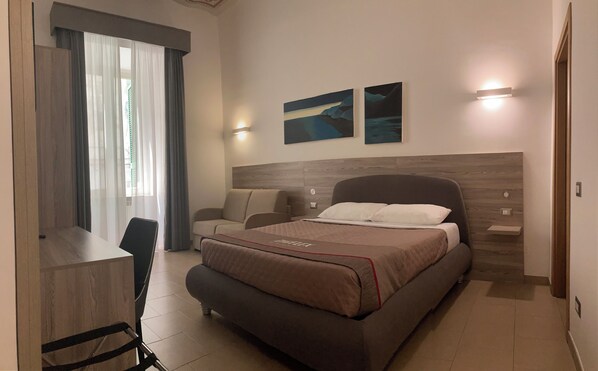 Deluxe Triple Room | Premium bedding, down comforters, memory foam beds, minibar - 4STANZE (Naples)
