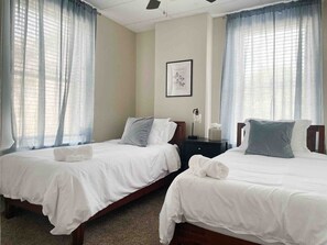 2 Schlafzimmer, Bügeleisen/Bügelbrett, WLAN, Bettwäsche